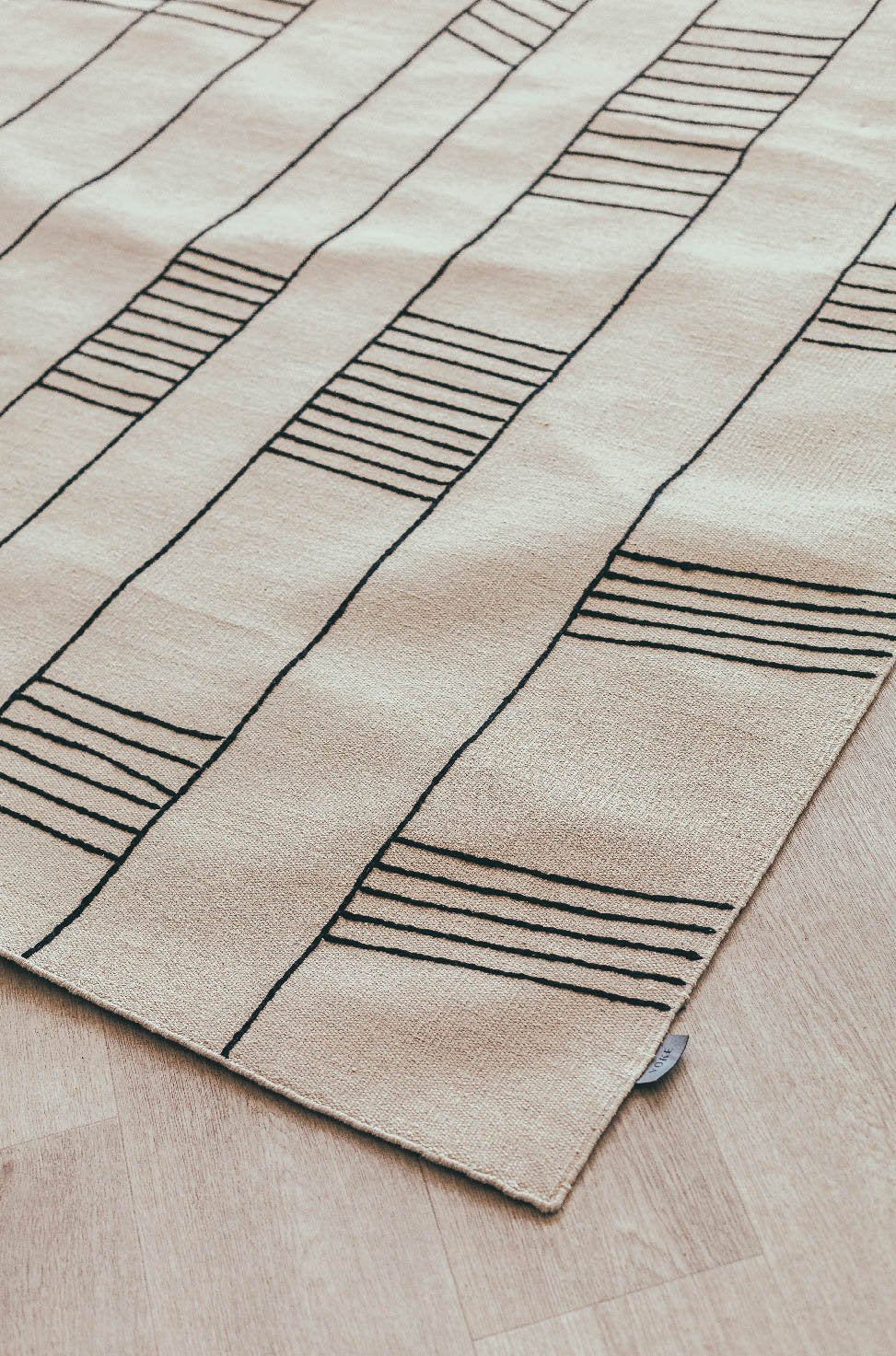 Birch Rug Birch Black | Voke Rugs – Maanis
